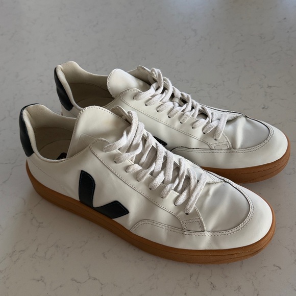 Veja Men's White and Navy Sneakers SZ 11.5 - Picture 2 of 5